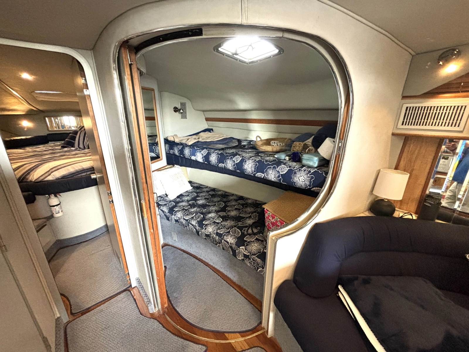 1991 Sea Ray 400 Express Cruiser 40