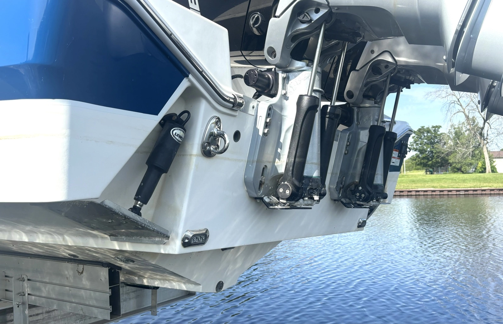 2019 Wellcraft 302 Fisherman 30