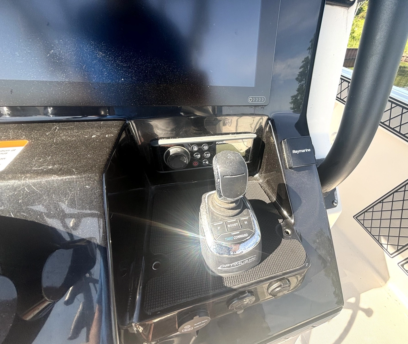 2019 Wellcraft 302 Fisherman 30