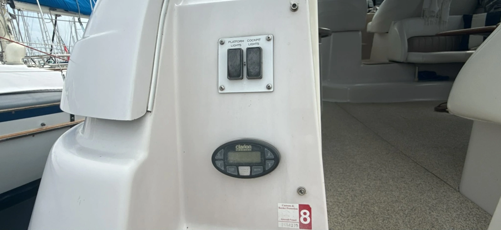 2005 Four Winns 378 Vista