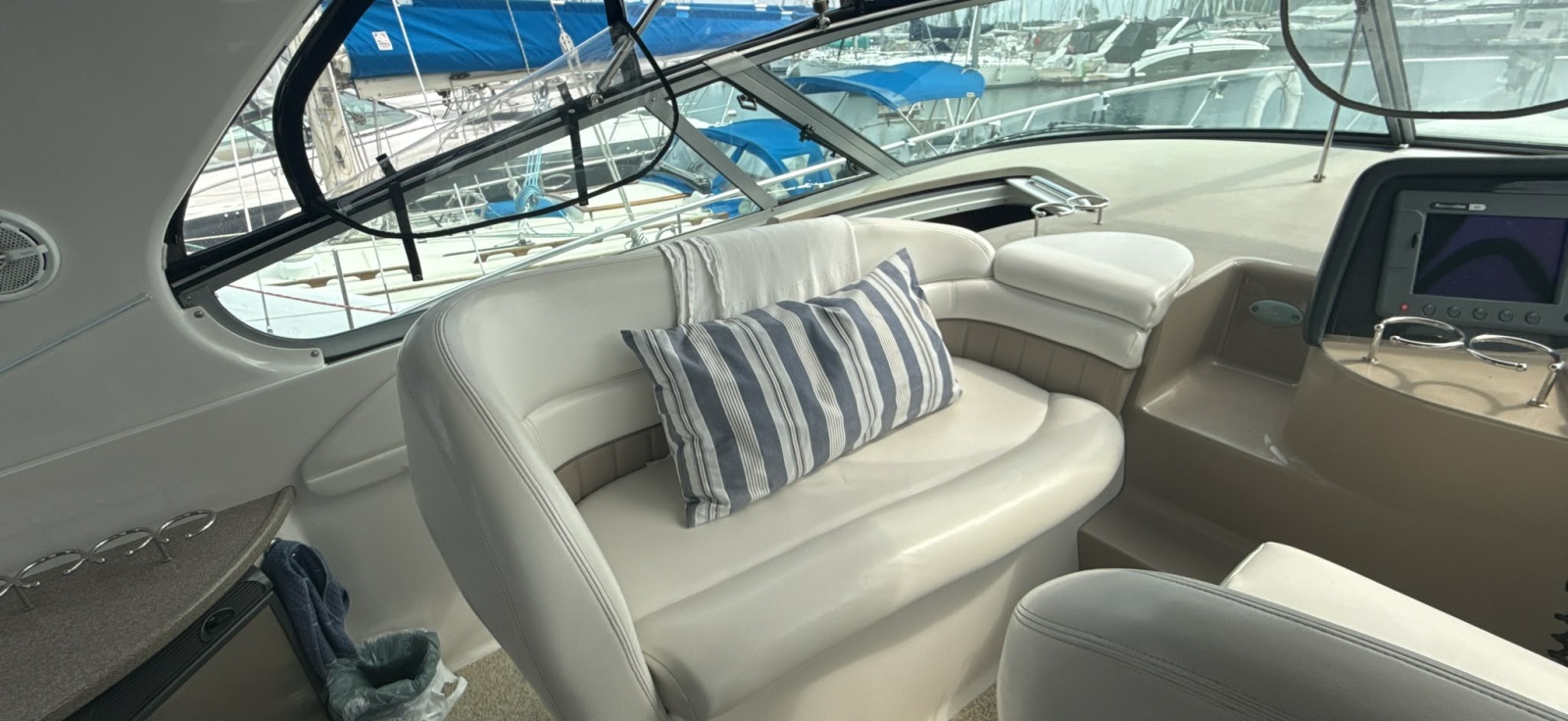 2005 Four Winns 378 Vista