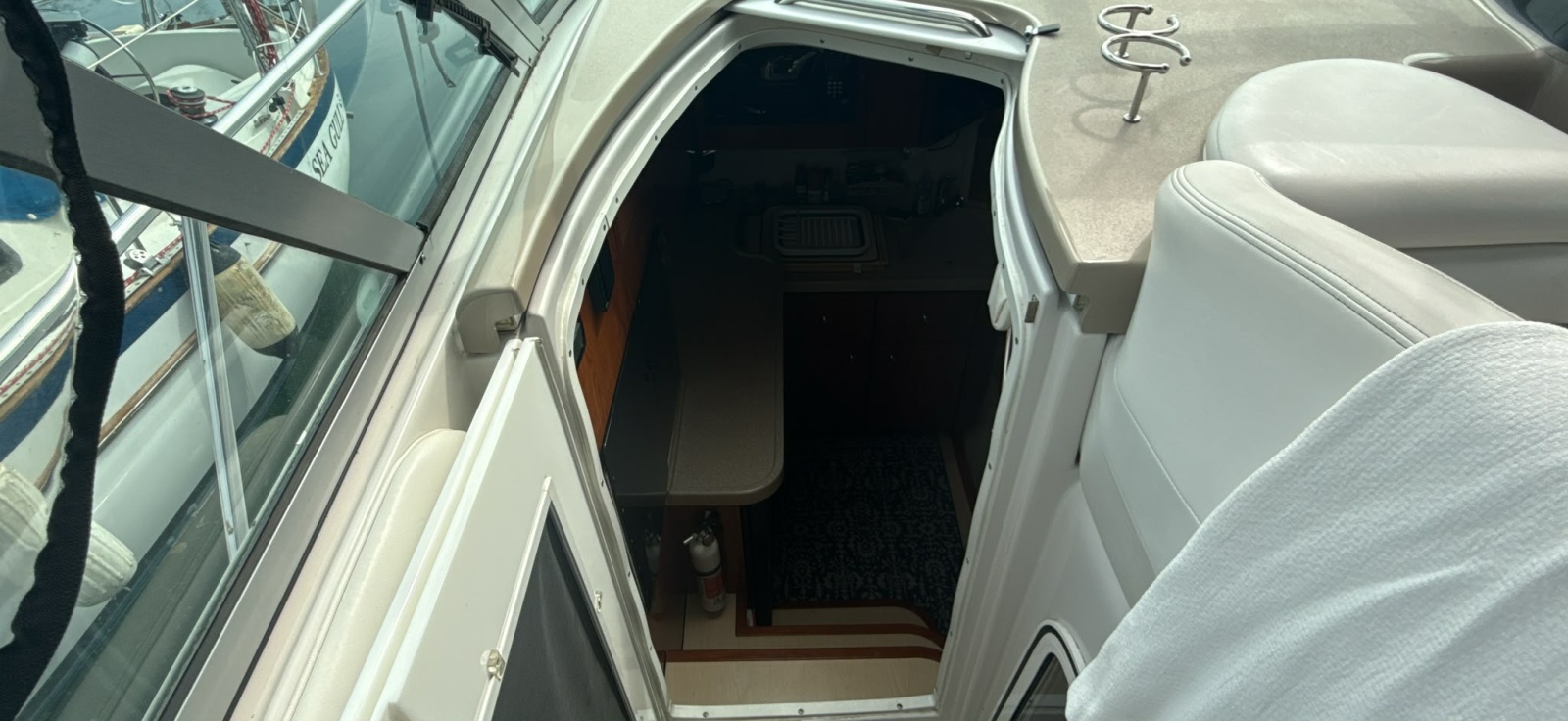2005 Four Winns 378 Vista