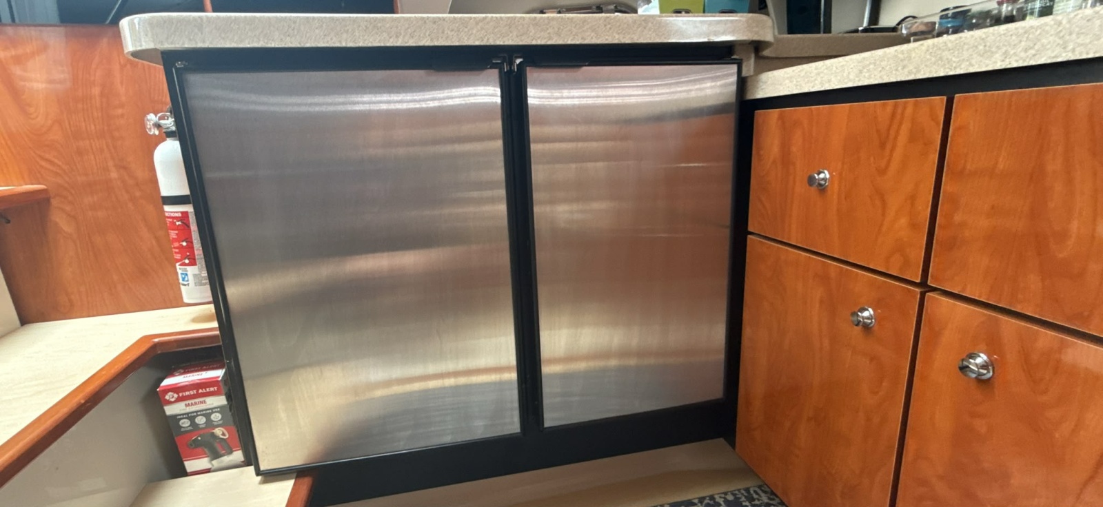 2005 Four Winns 378 Vista