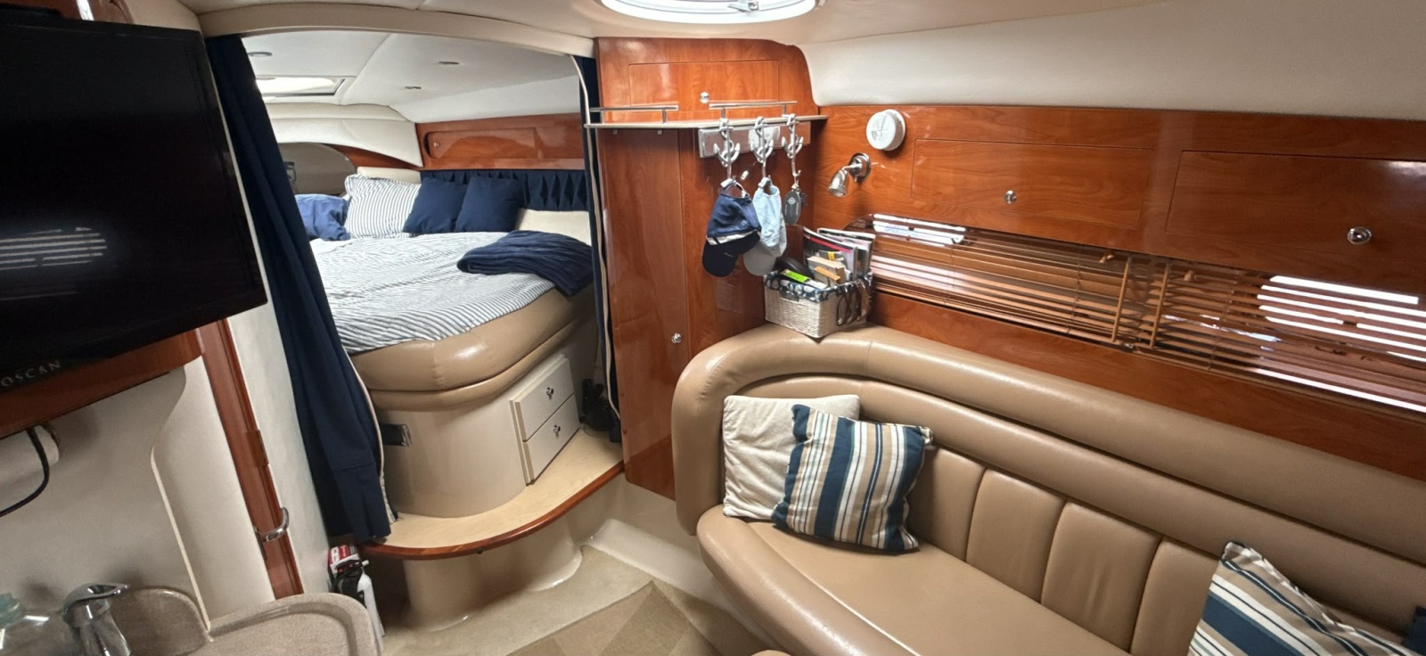 2005 Four Winns 378 Vista