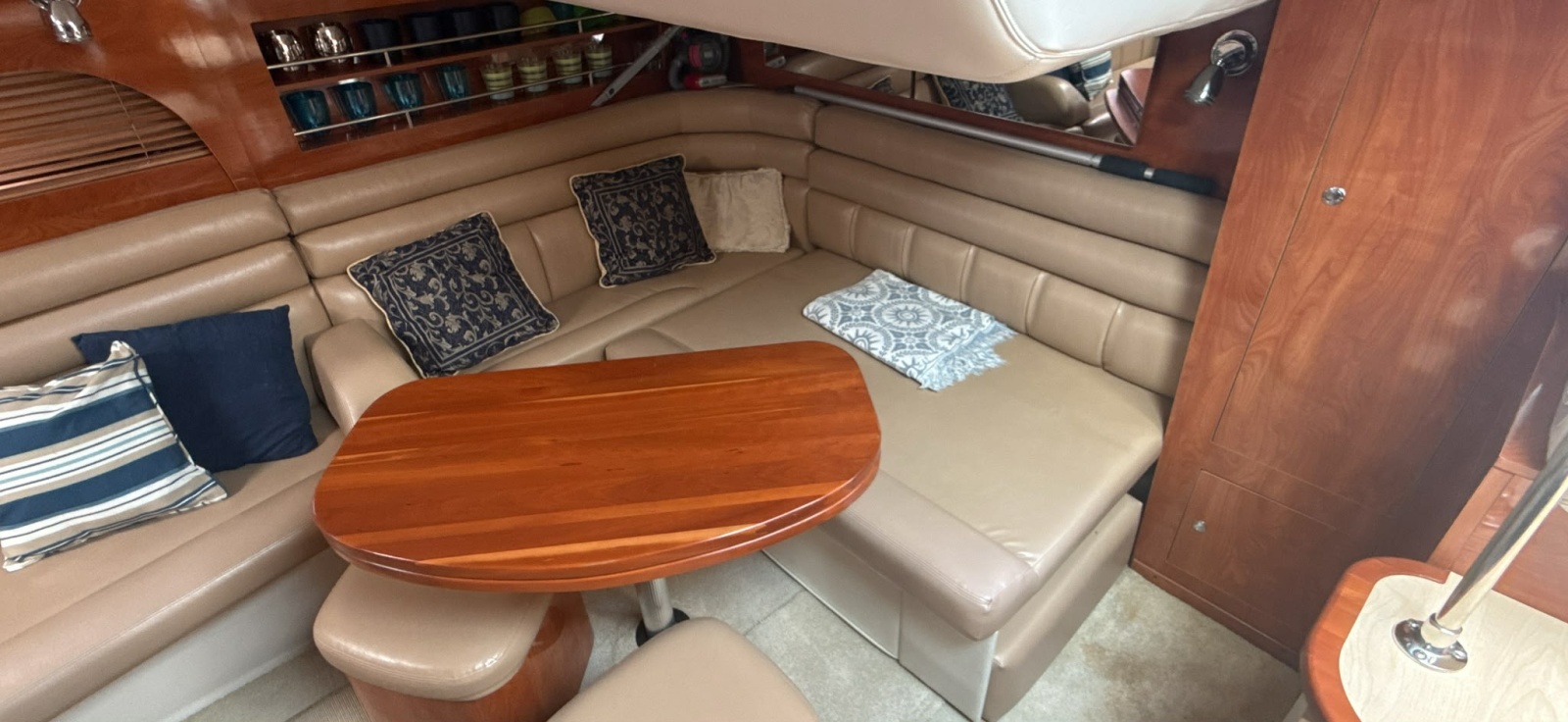 2005 Four Winns 378 Vista
