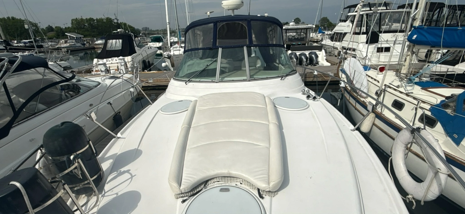 2005 Four Winns 378 Vista