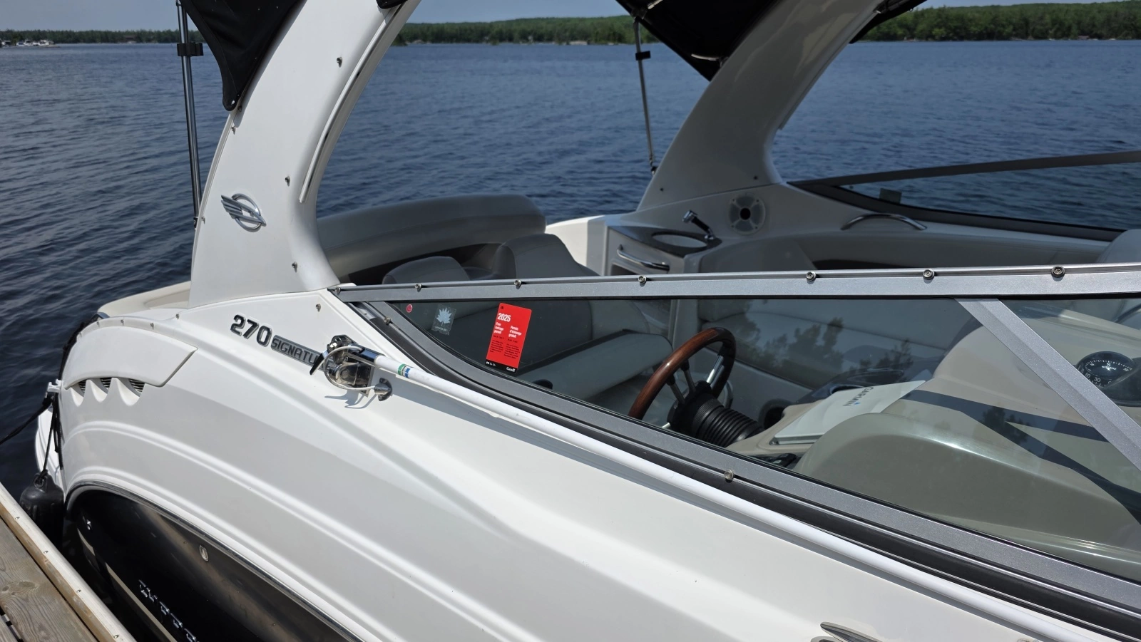 2011 Chaparral 270 Signature