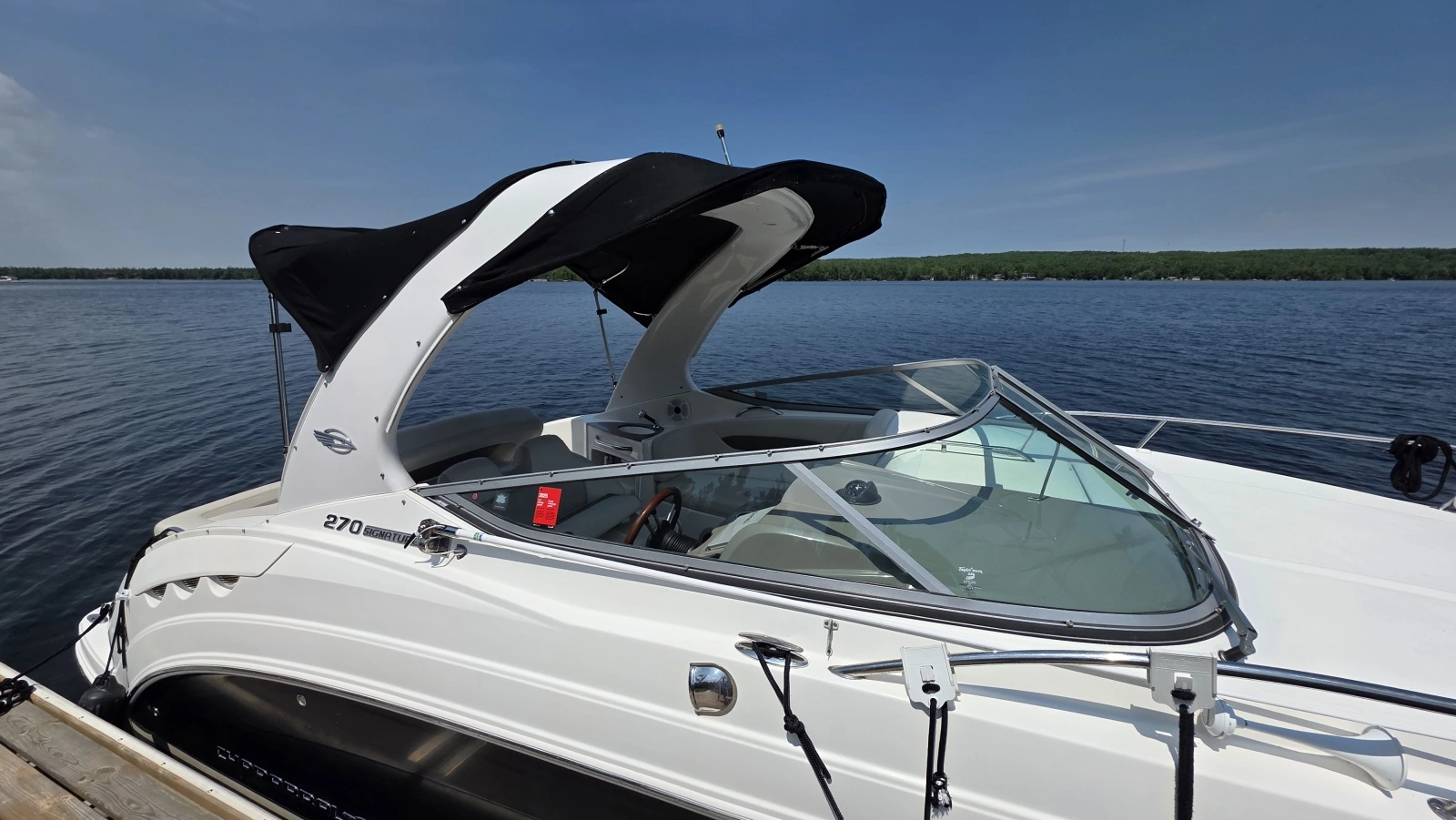 2011 Chaparral 270 Signature