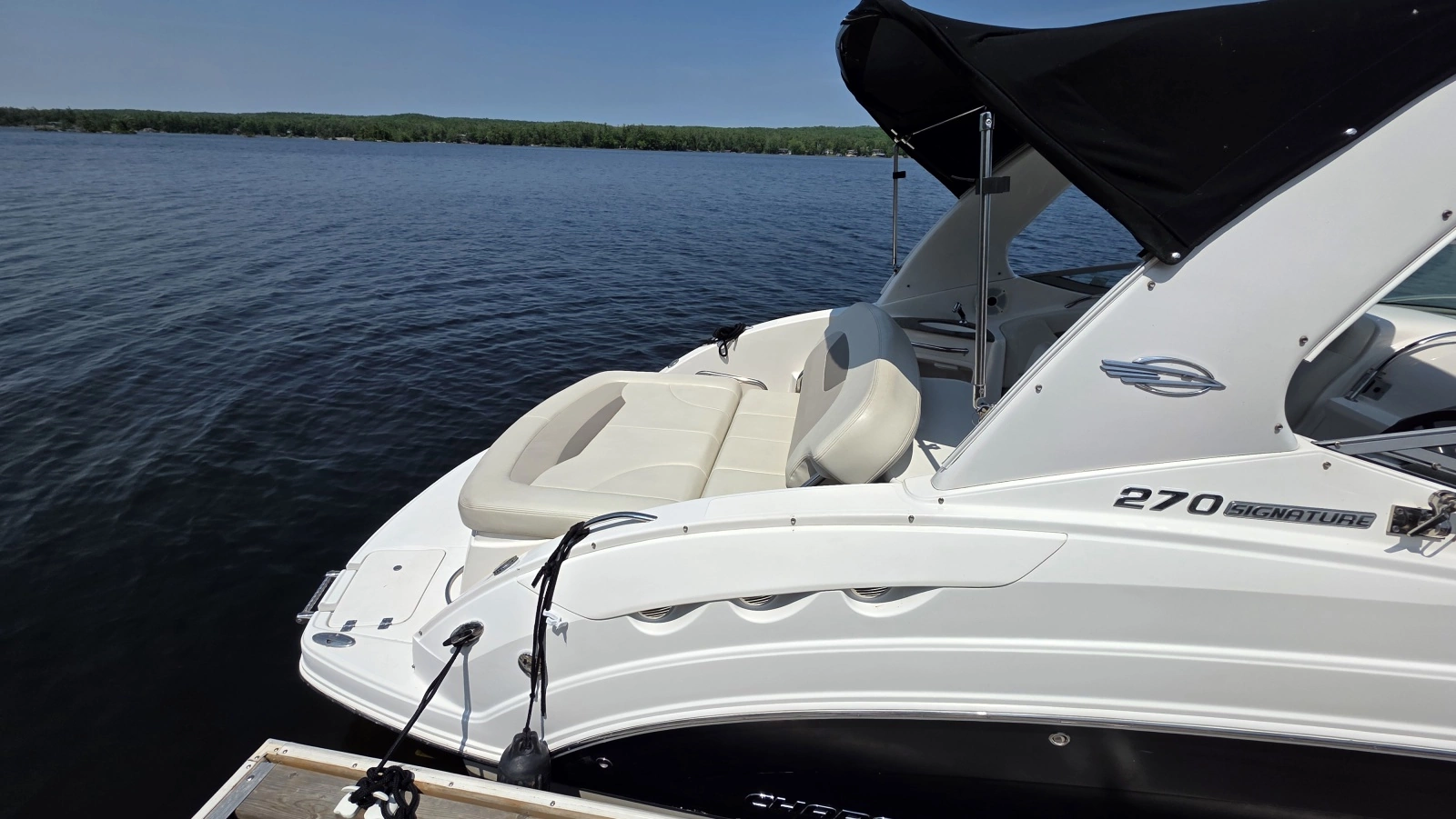 2011 Chaparral 270 Signature