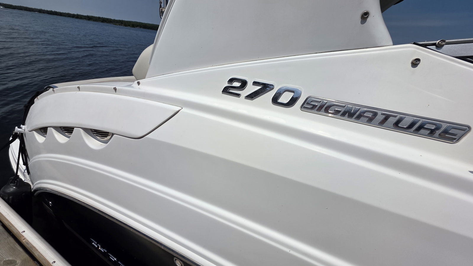 2011 Chaparral 270 Signature