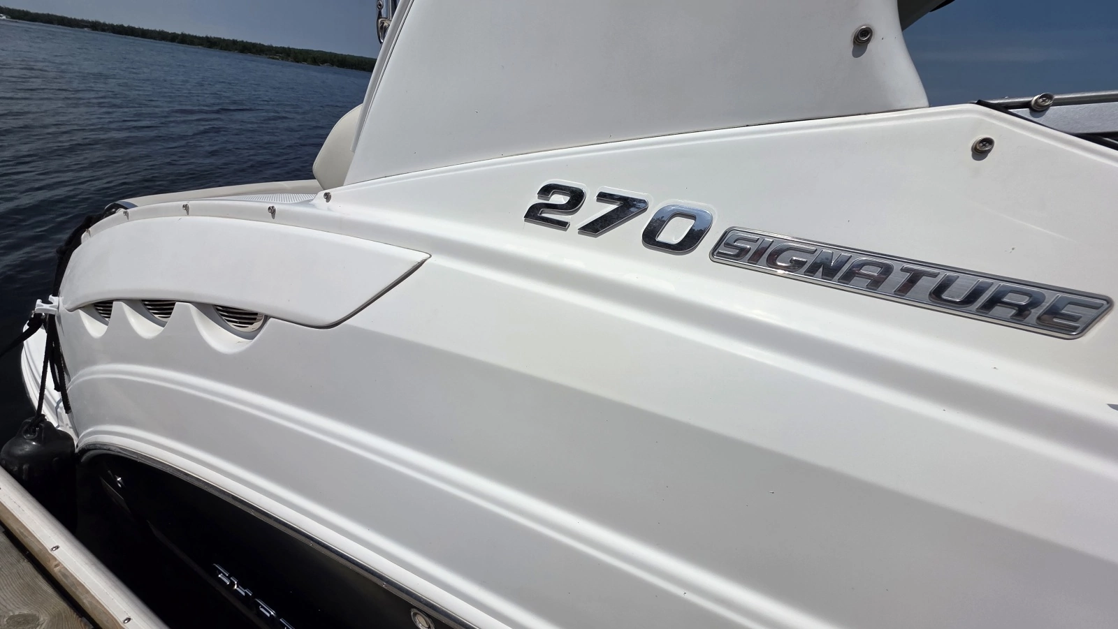 2011 Chaparral 270 Signature