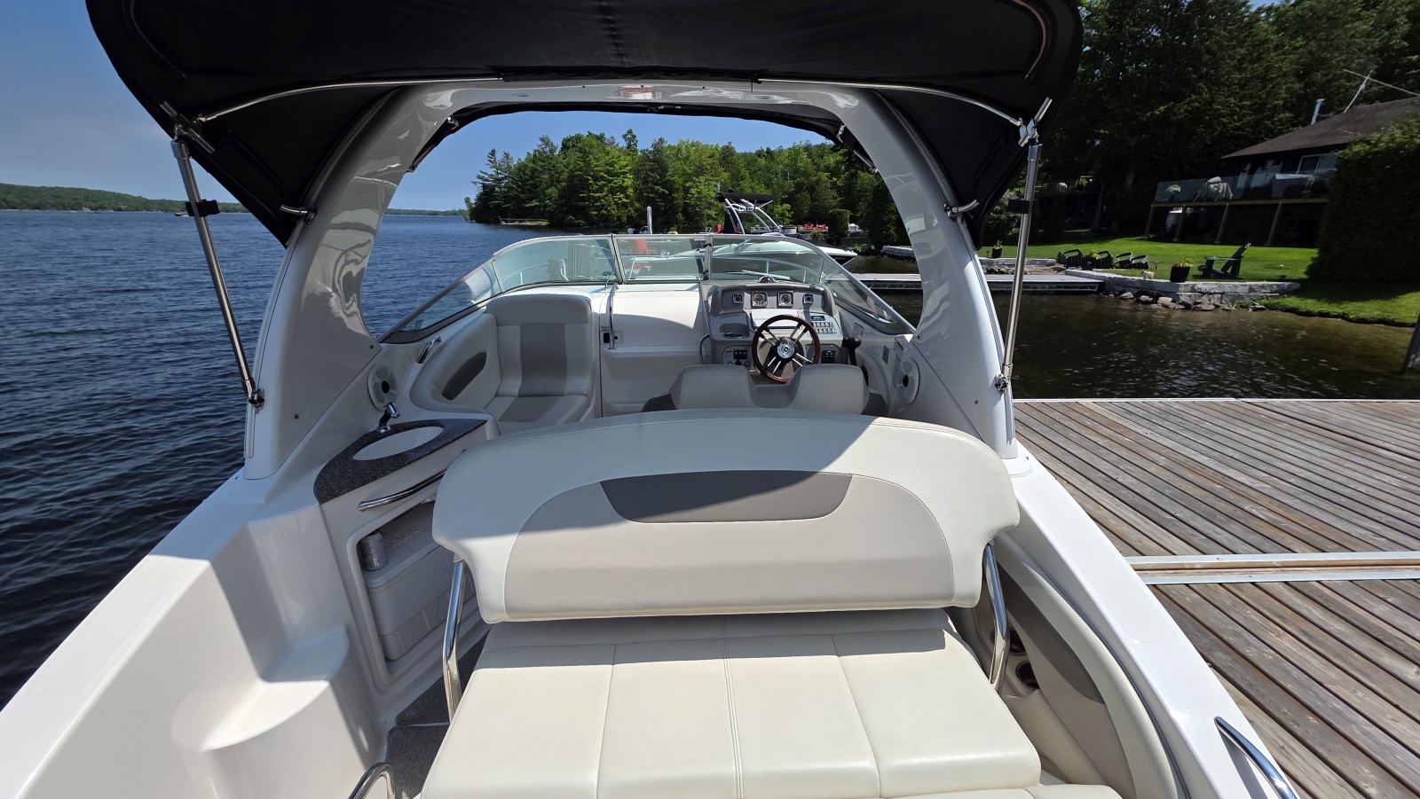 2011 Chaparral 270 Signature