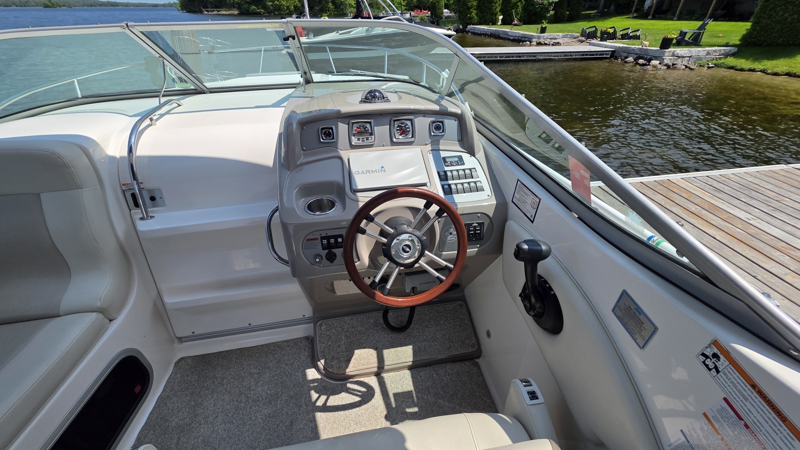 2011 Chaparral 270 Signature