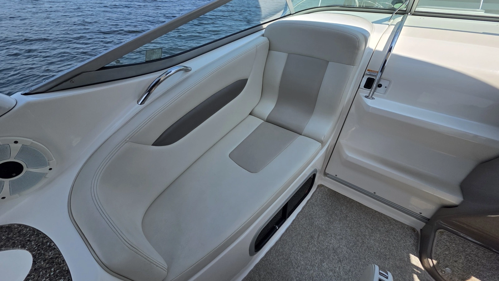 2011 Chaparral 270 Signature