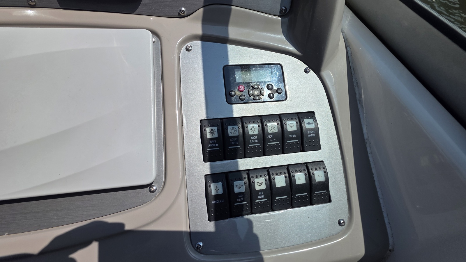 2011 Chaparral 270 Signature