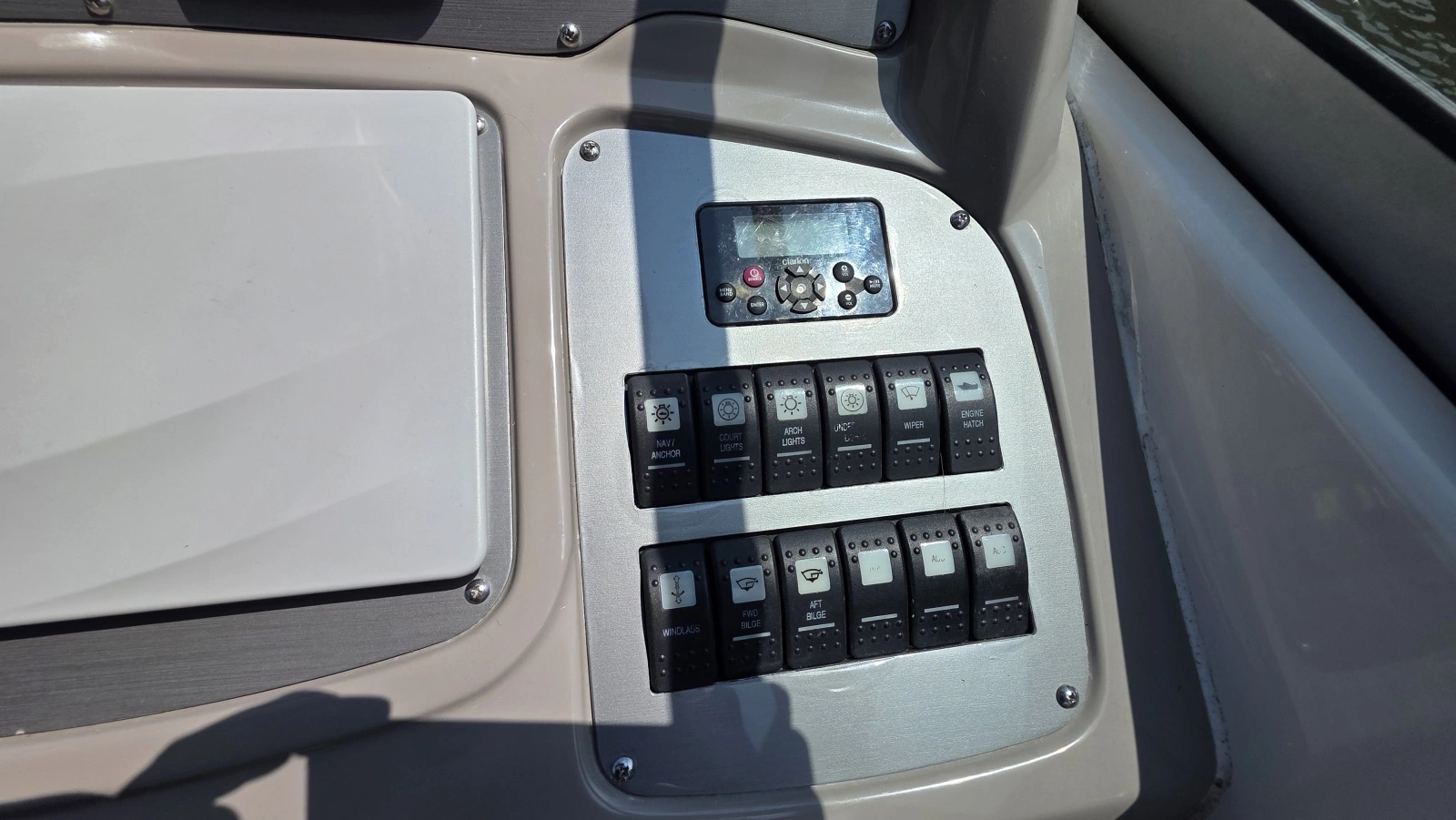 2011 Chaparral 270 Signature
