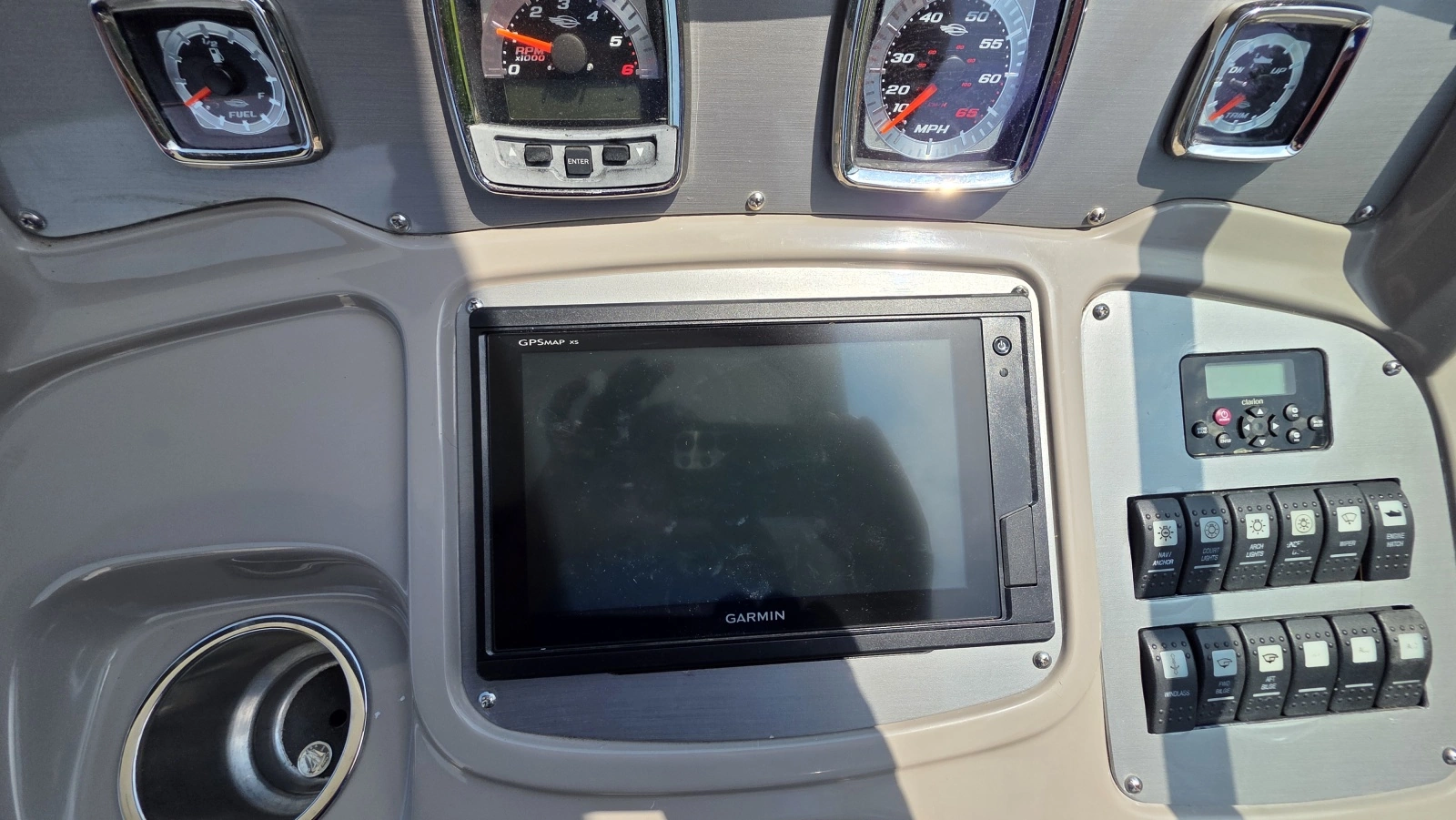 2011 Chaparral 270 Signature