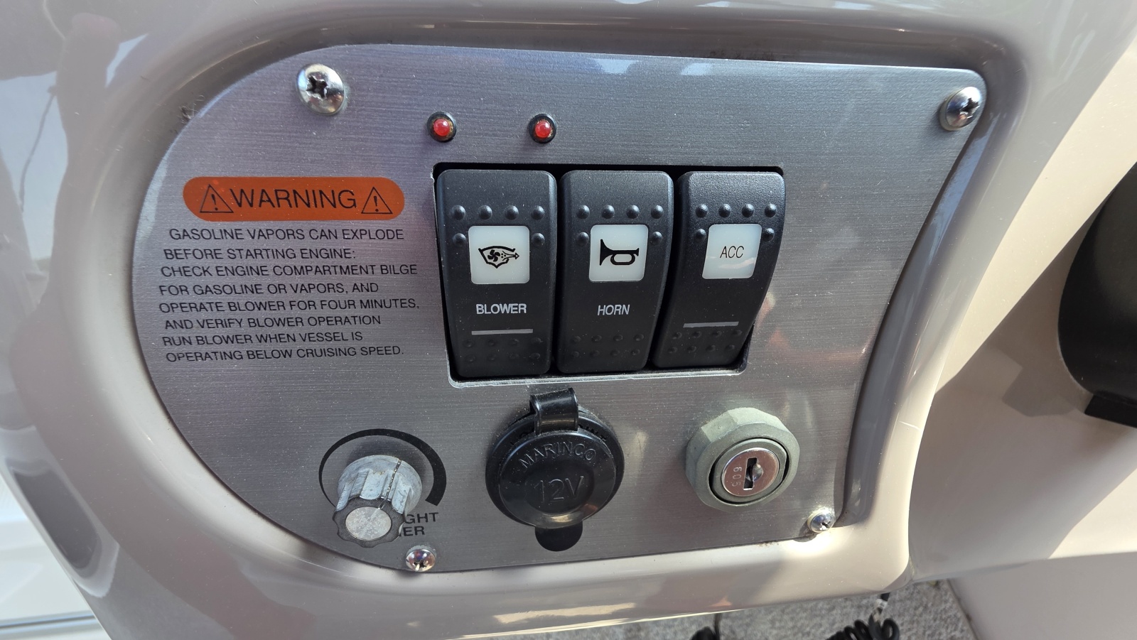 2011 Chaparral 270 Signature