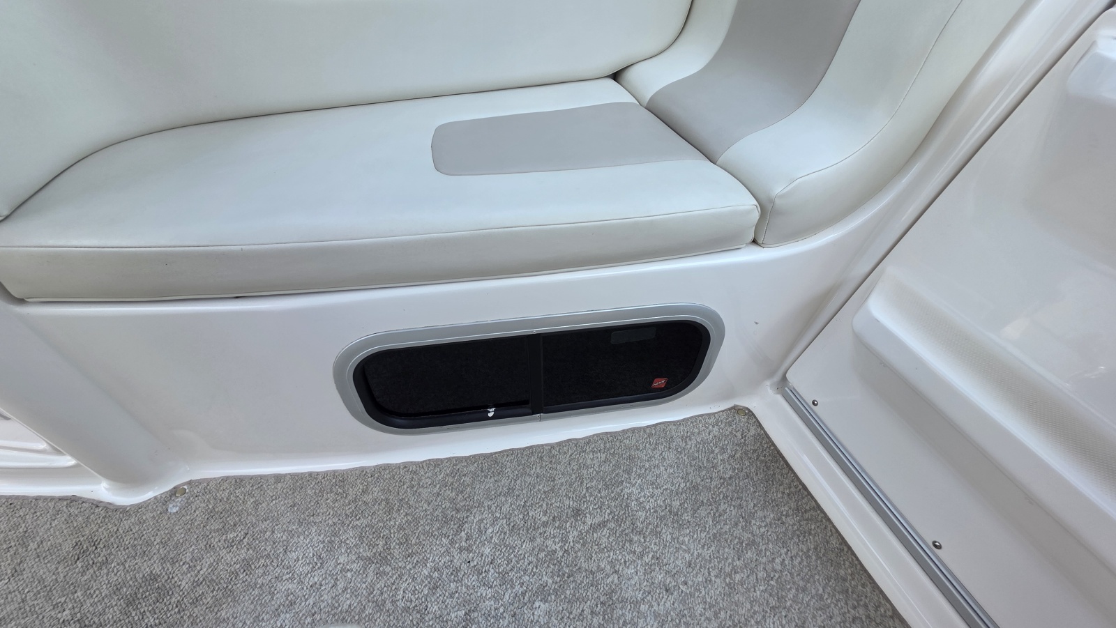 2011 Chaparral 270 Signature