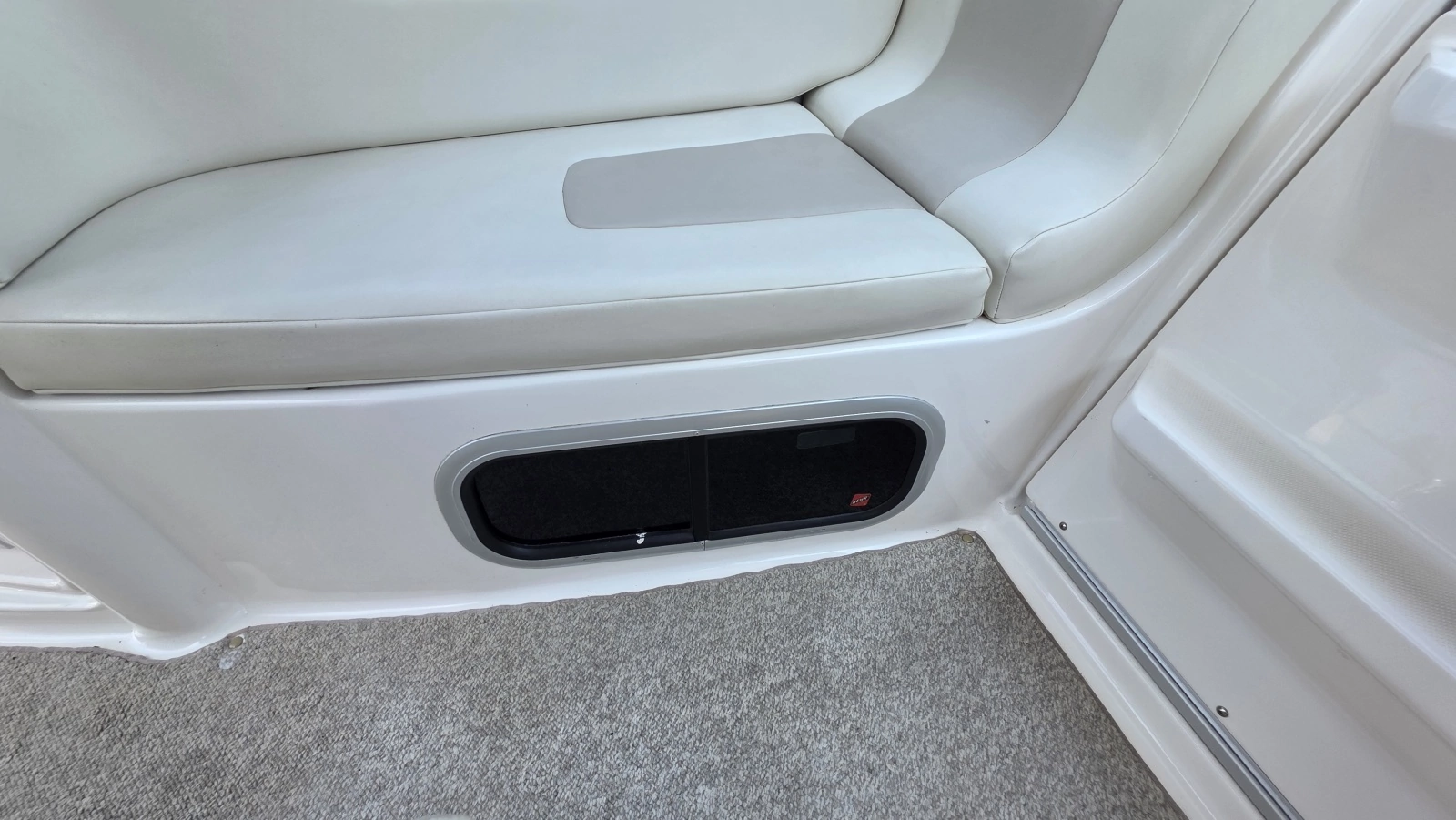 2011 Chaparral 270 Signature
