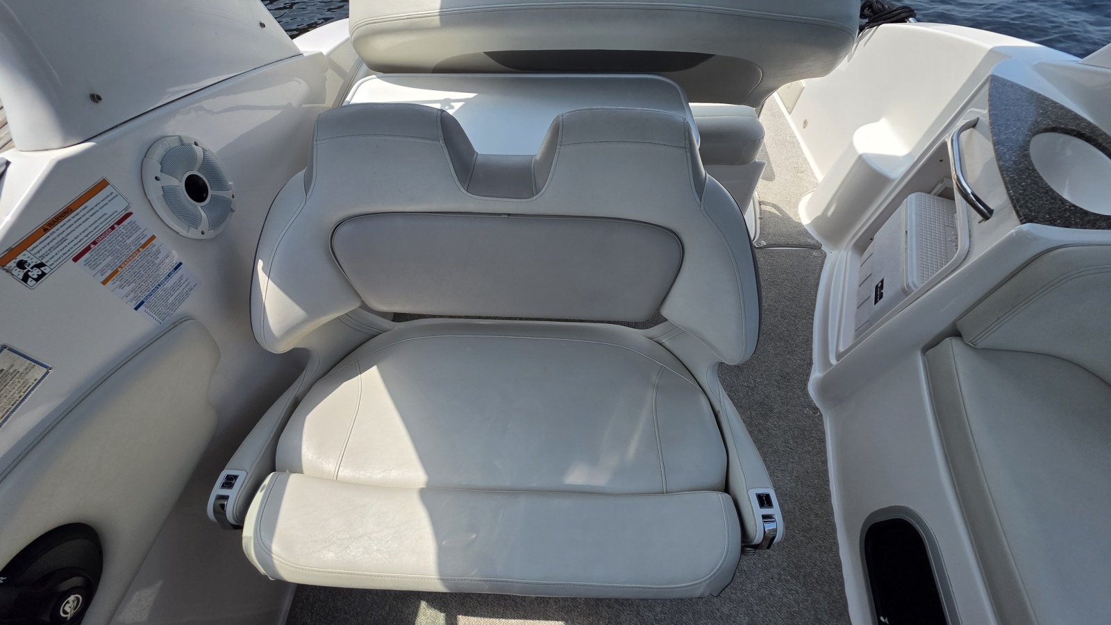 2011 Chaparral 270 Signature