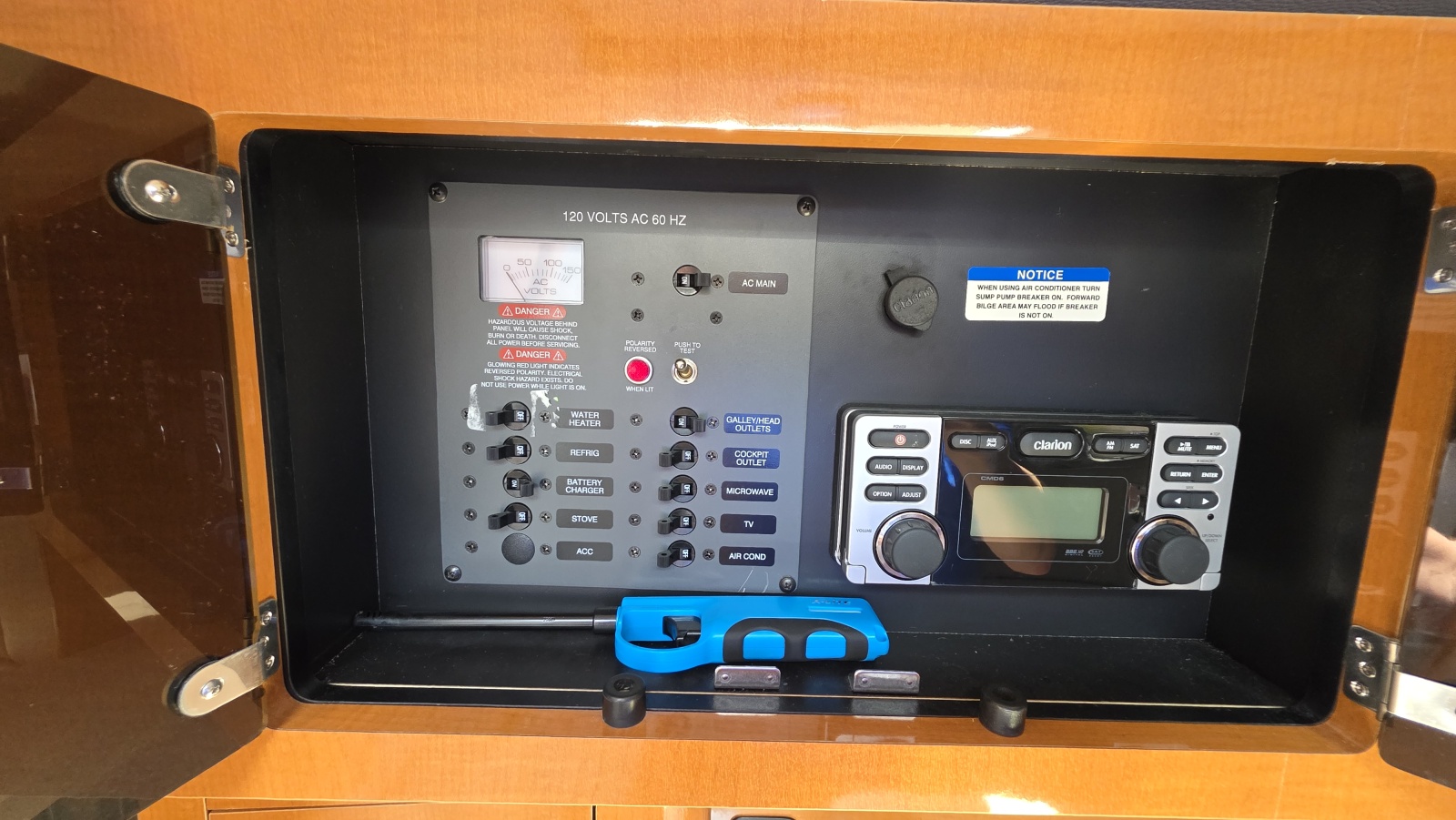 2011 Chaparral 270 Signature