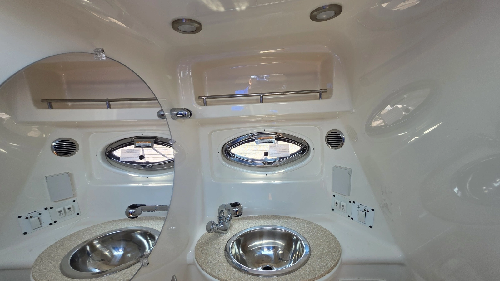 2011 Chaparral 270 Signature
