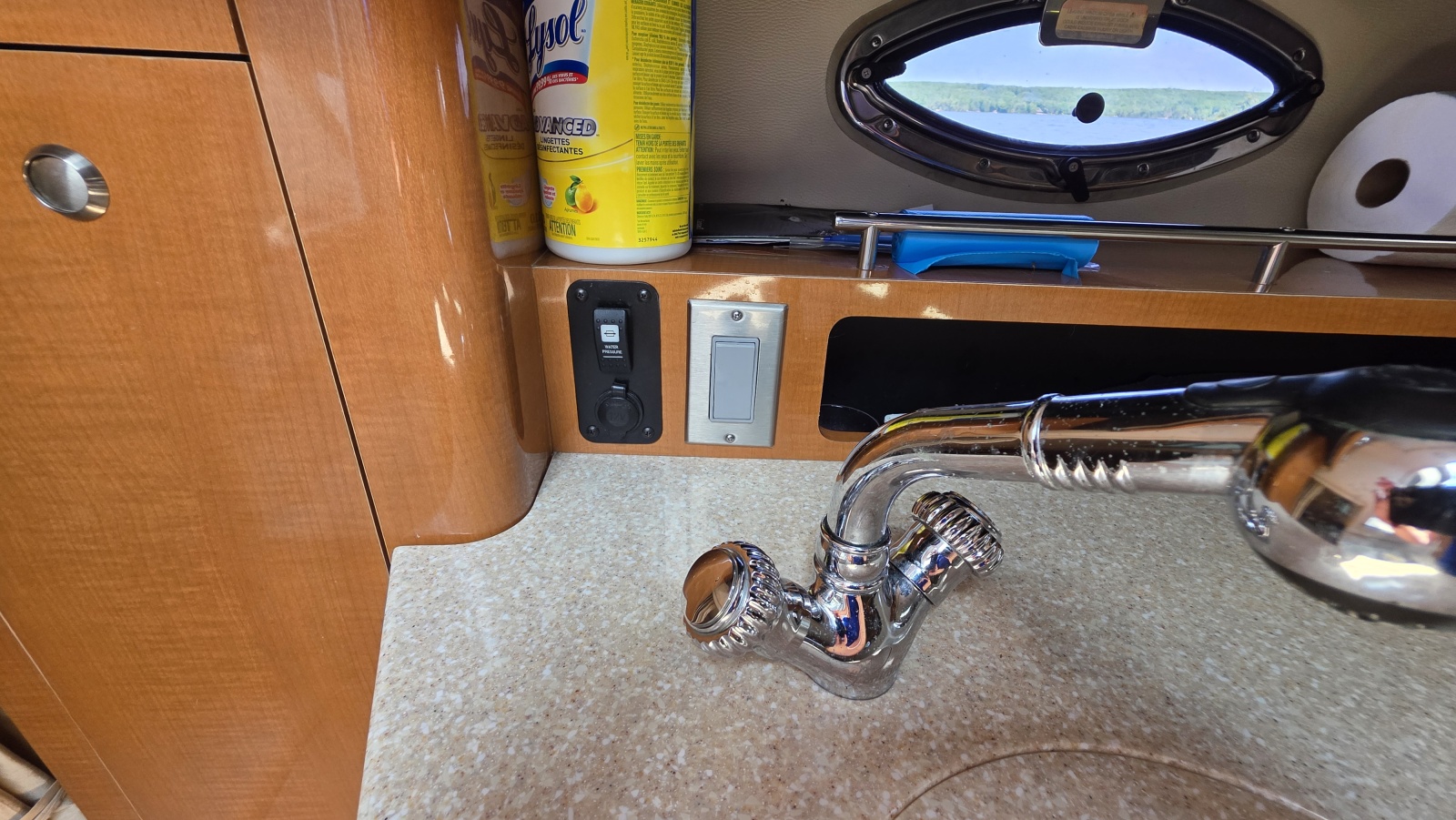 2011 Chaparral 270 Signature