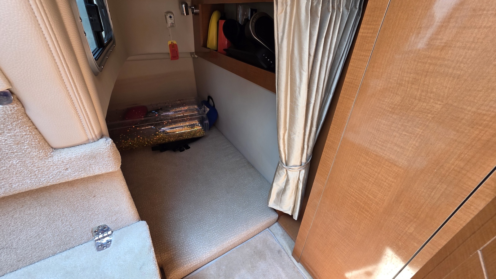 2011 Chaparral 270 Signature