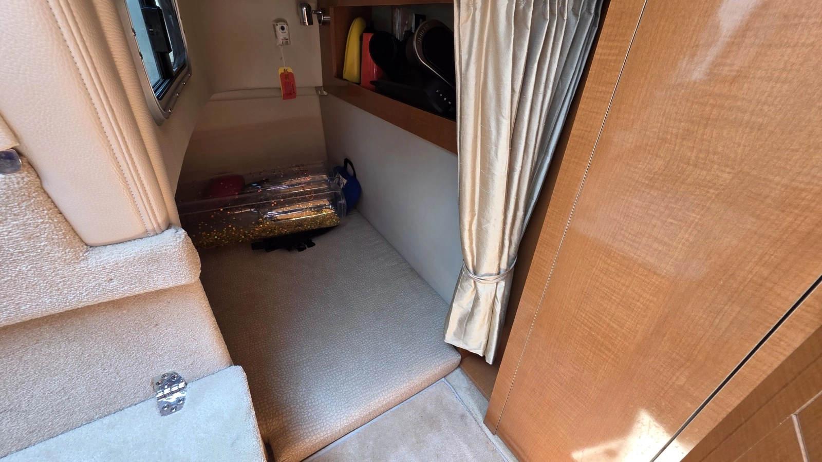 2011 Chaparral 270 Signature