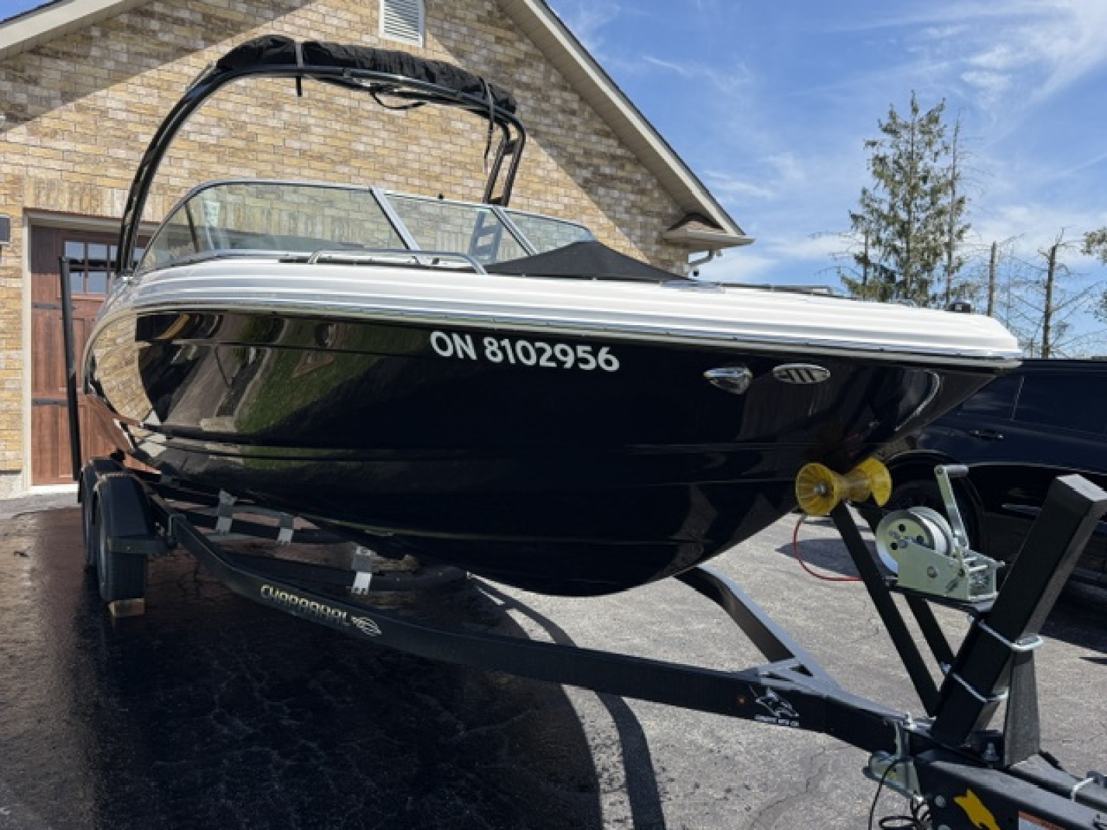 2022 Chaparral 23 SSi
