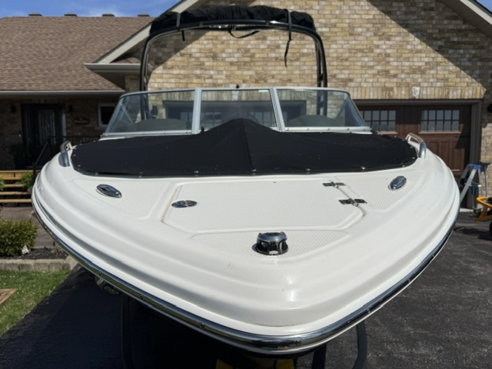 2022 Chaparral 23 SSi