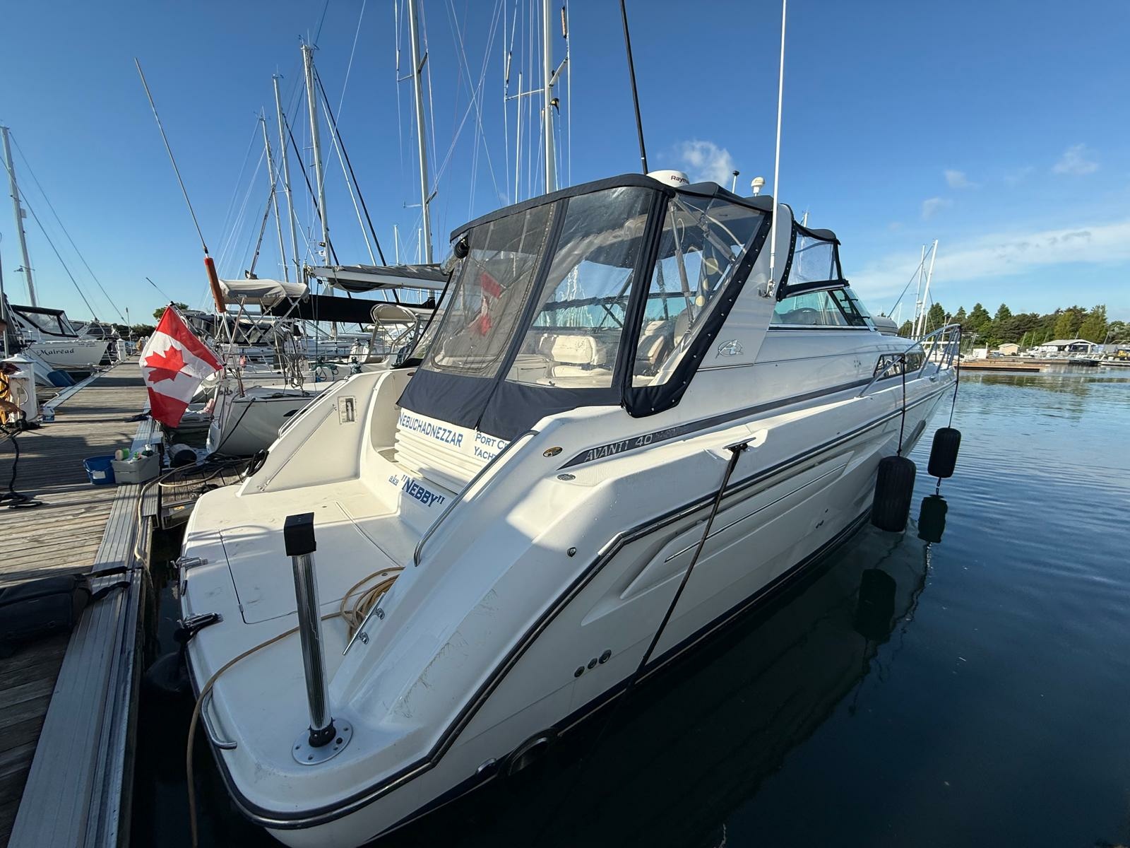 1998 Bayliner  4085 Avanti