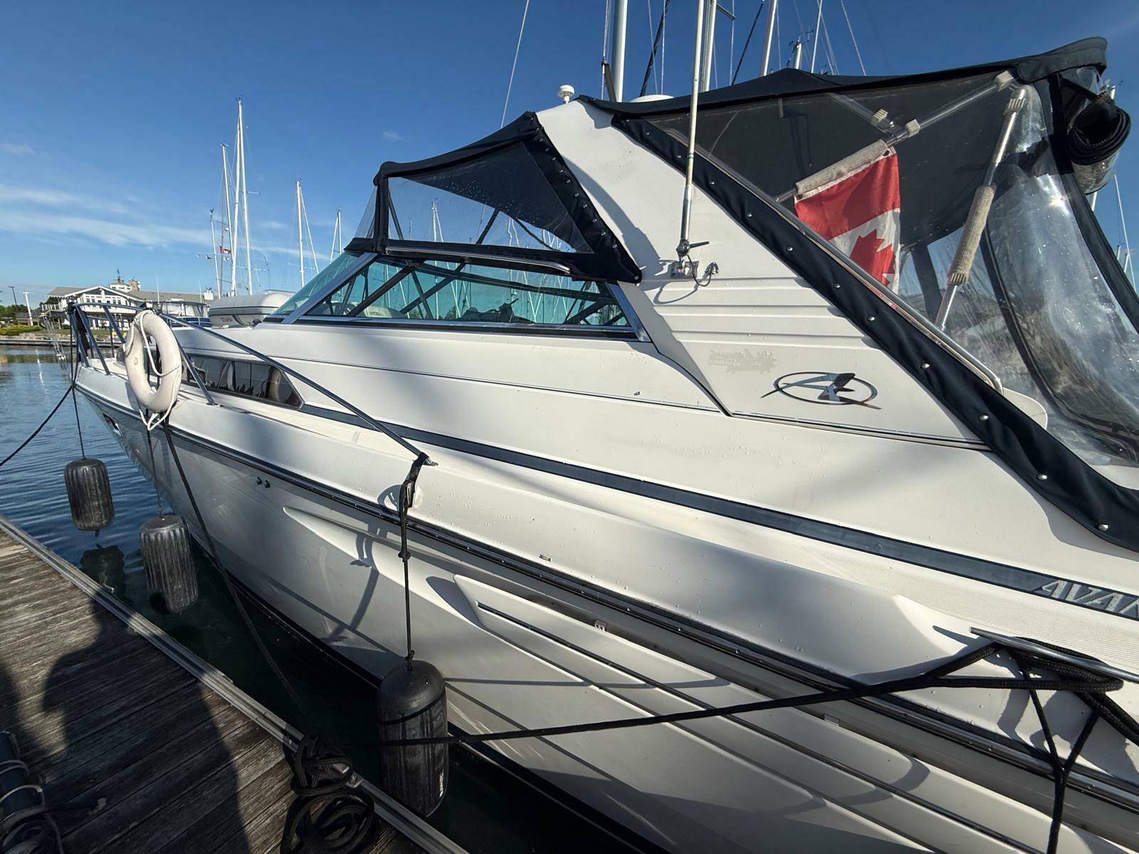 1998 Bayliner  4085 Avanti