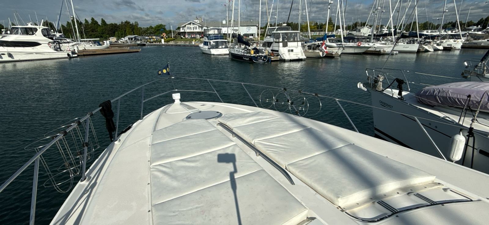1998 Bayliner  4085 Avanti