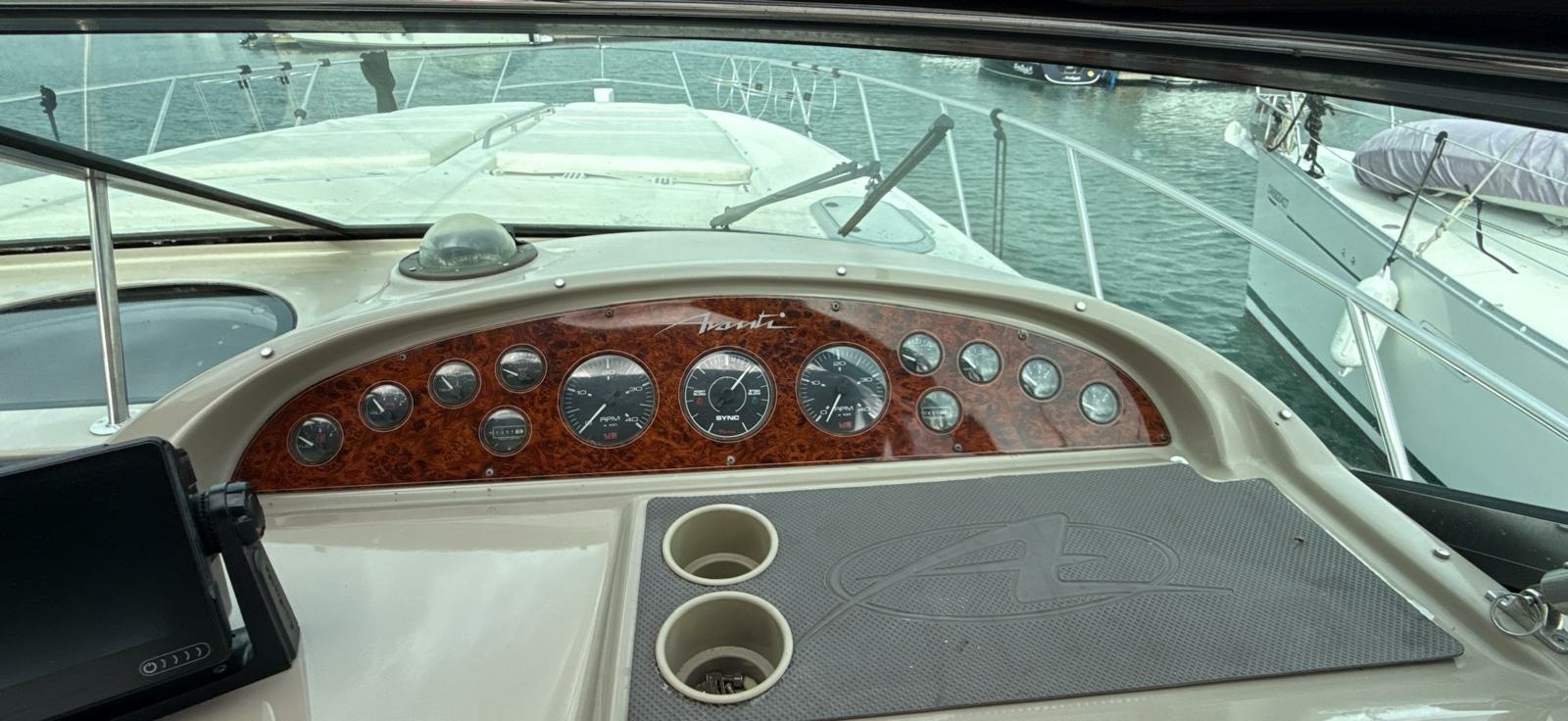 1998 Bayliner  4085 Avanti