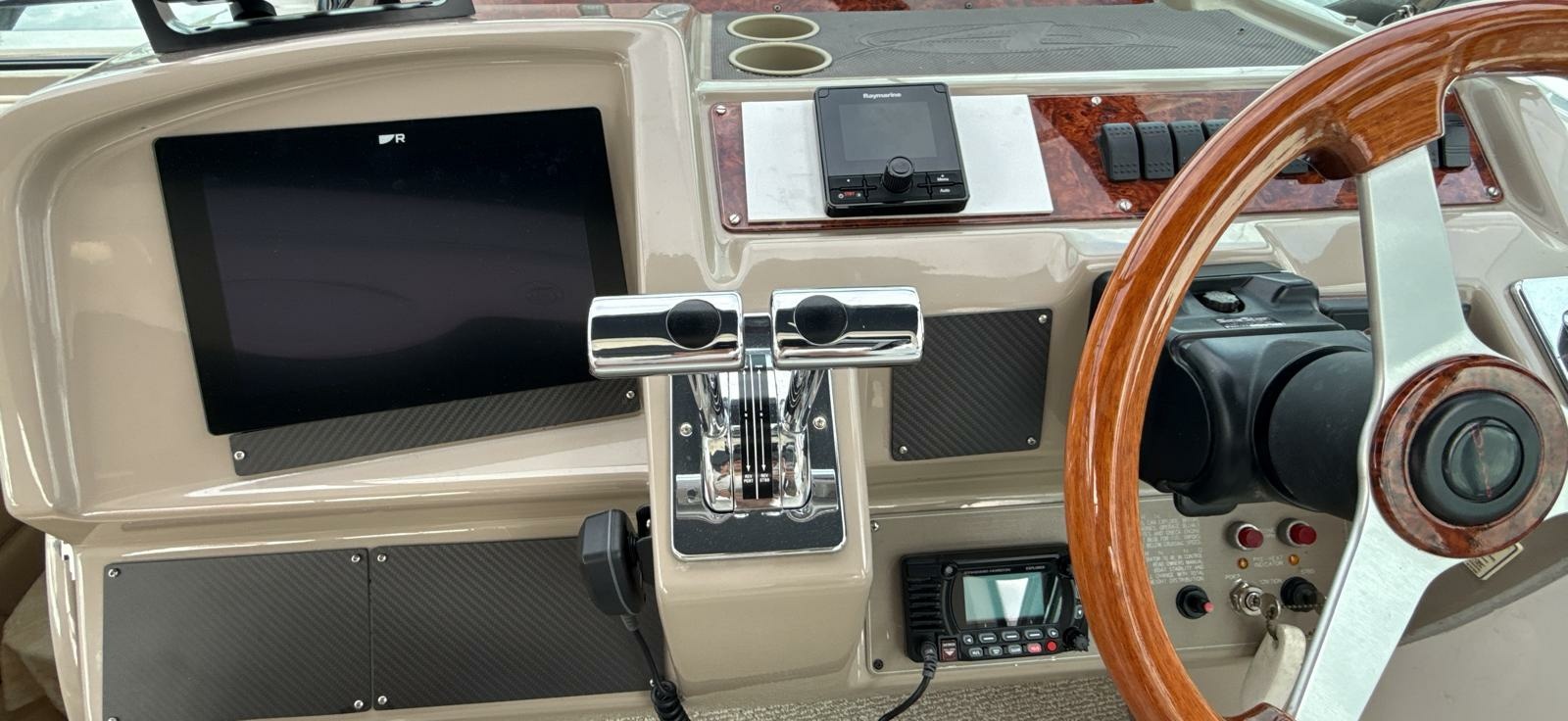 1998 Bayliner  4085 Avanti