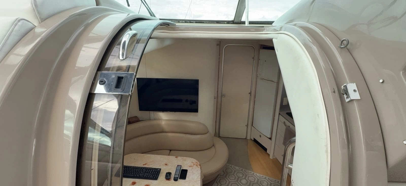 1998 Bayliner  4085 Avanti