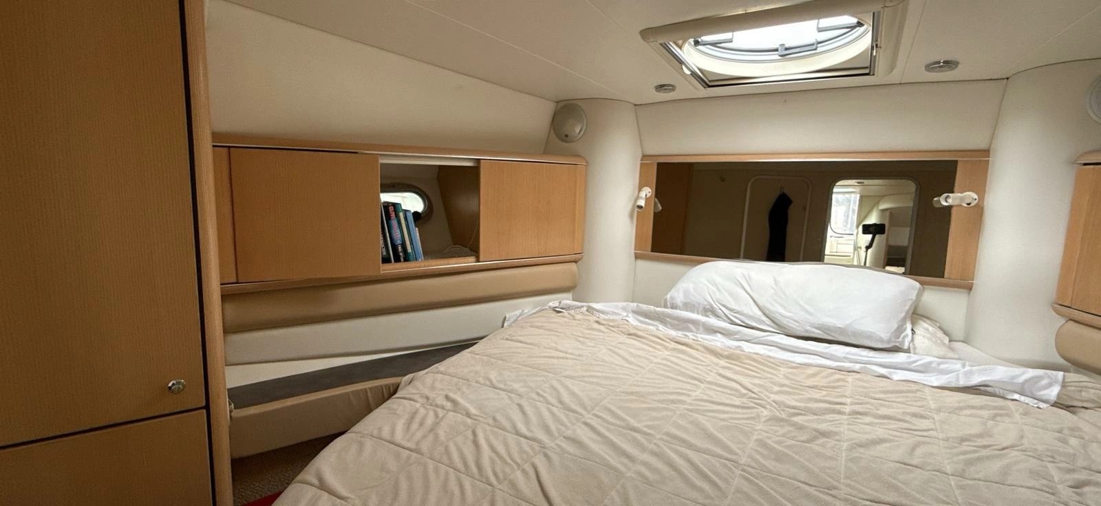 1998 Bayliner  4085 Avanti