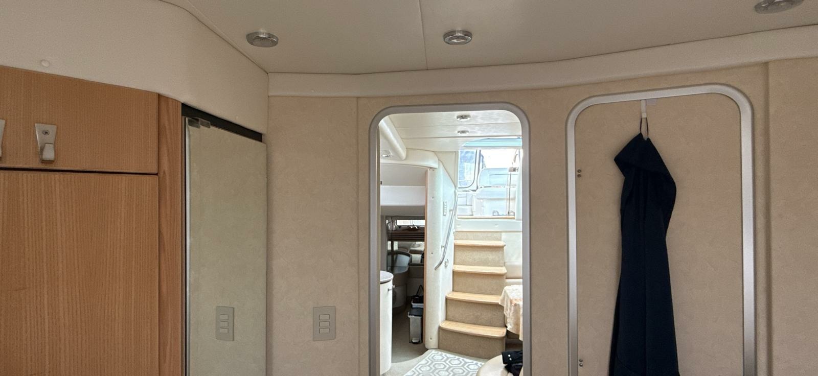 1998 Bayliner  4085 Avanti