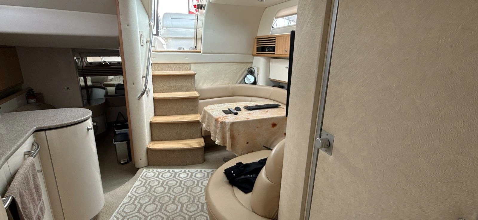 1998 Bayliner  4085 Avanti