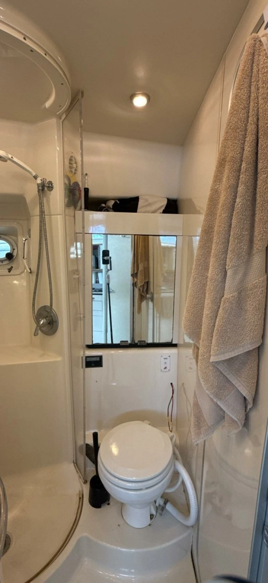 1998 Bayliner  4085 Avanti