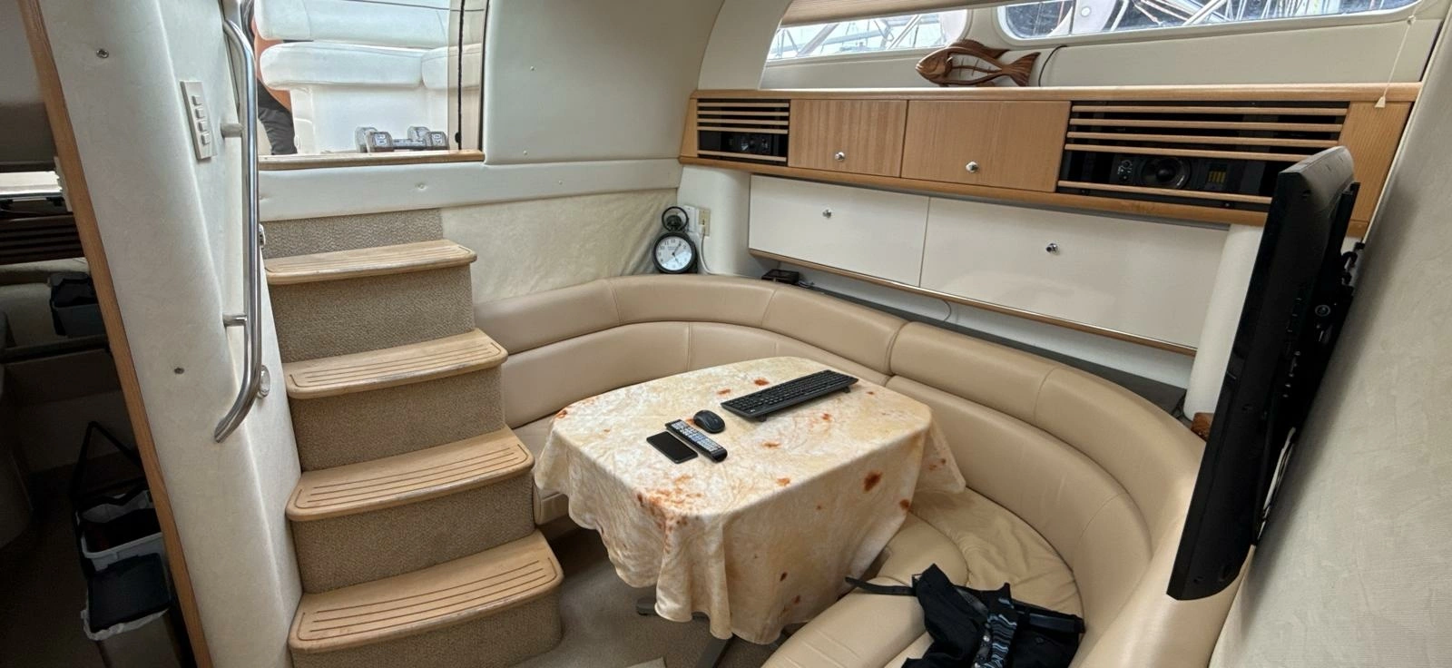 1998 Bayliner  4085 Avanti