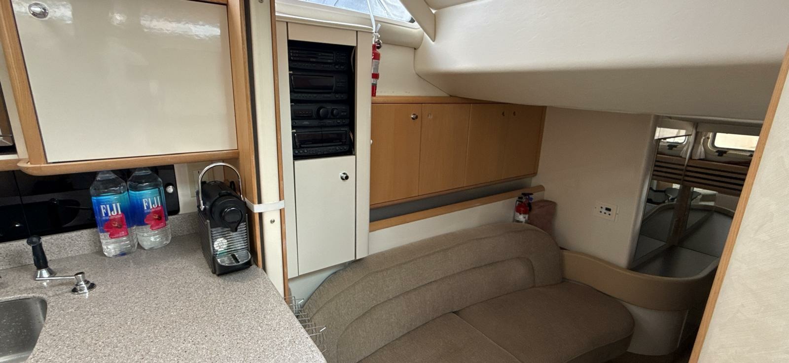 1998 Bayliner  4085 Avanti