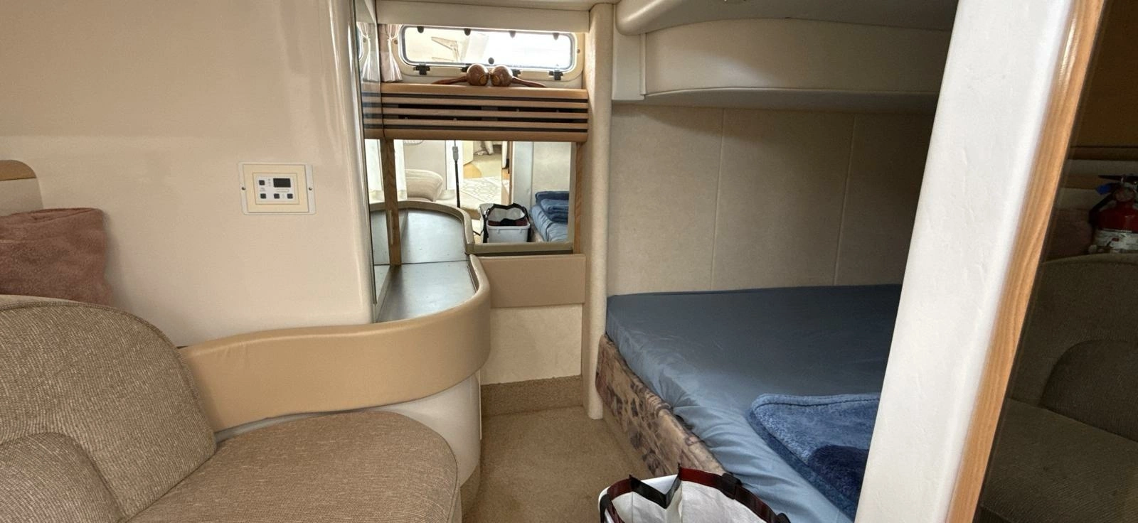 1998 Bayliner  4085 Avanti