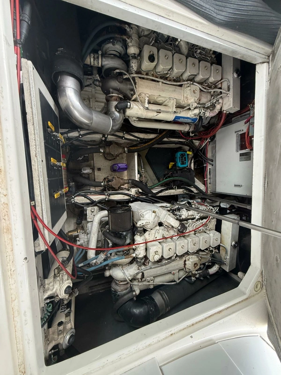 1998 Bayliner  4085 Avanti