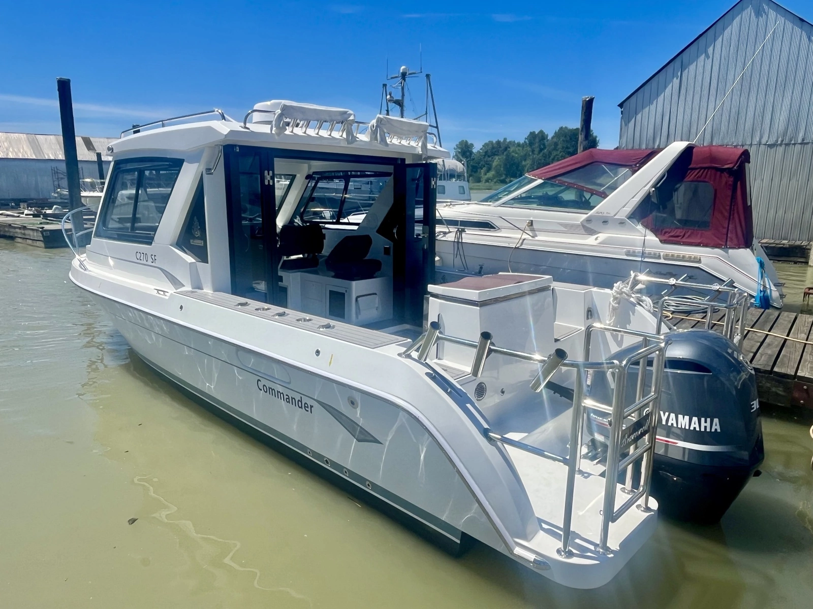 2025 Commander 27 Sportfisher