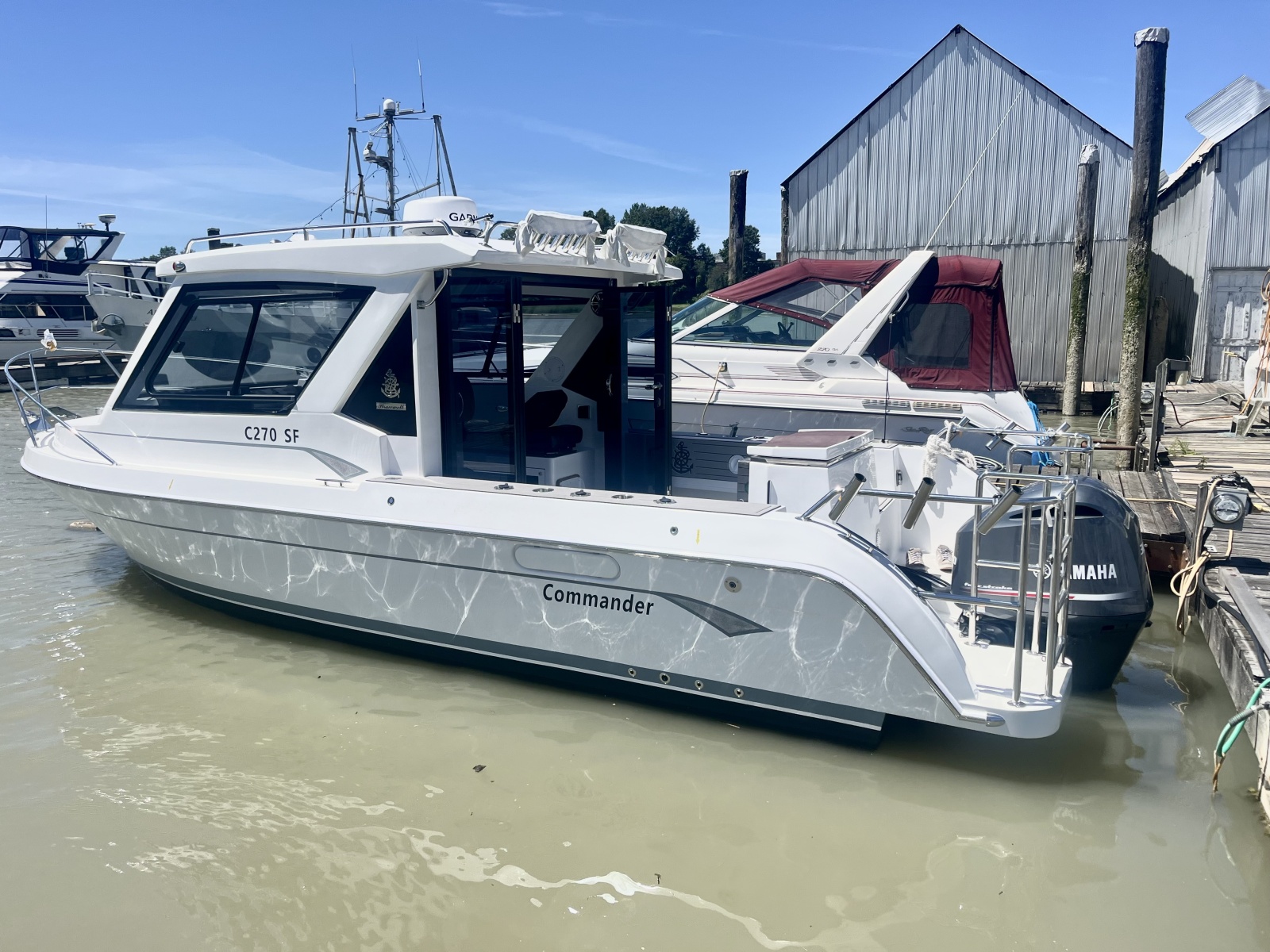 2025 Commander 27 Sportfisher