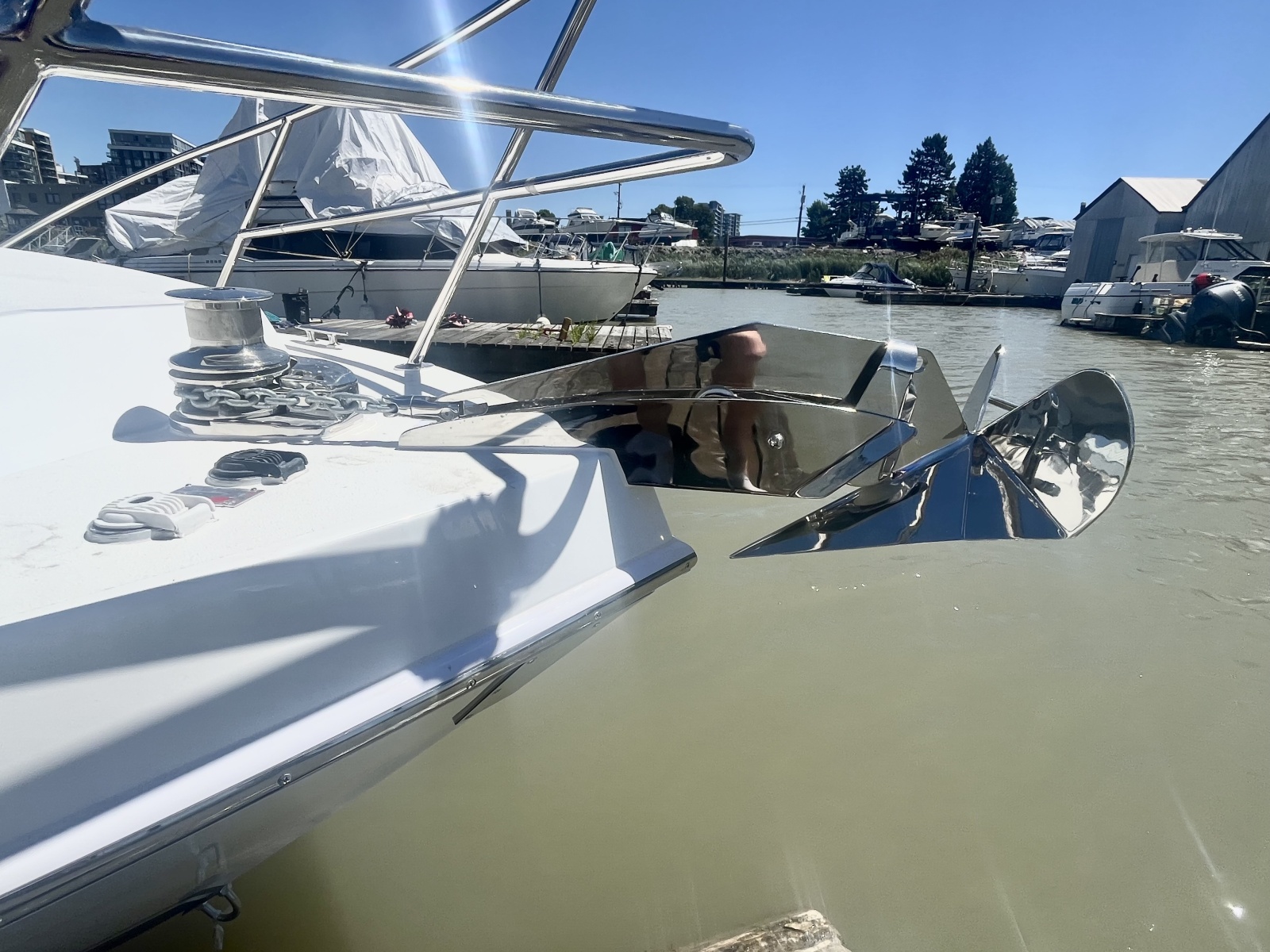 2025 Commander 27 Sportfisher