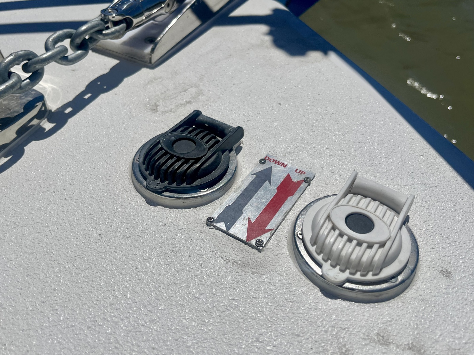 2025 Commander 27 Sportfisher